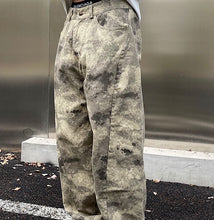 Load image into Gallery viewer, RT No. 5023 DESERT CAMO WIDE STRAIGHT JEANS
