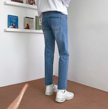 Load image into Gallery viewer, RT No. 2562 SLIM ANKLE DENIM JEANS
