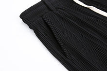 Load image into Gallery viewer, RT No. 1358 WIDE FOLD PLEATED PANTS
