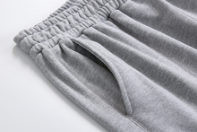 Load image into Gallery viewer, RT No. 1456 KNITTED DRAWSTRING SWEATPANTS
