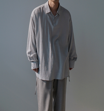 Load image into Gallery viewer, RT No. 2709 OVERSIZE PLEATED COLLAR LONGSLEEVE
