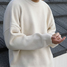 Load image into Gallery viewer, RT No. 4058 KNITTED ROUND NECK SWEATER
