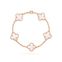 Load image into Gallery viewer, Dream Clover Bracelet
