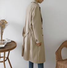 Load image into Gallery viewer, RT No. 2794 LIGHT BROWN TRENCH COAT
