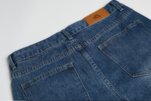 Load image into Gallery viewer, RT No. 2562 SLIM ANKLE DENIM JEANS
