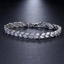 Load image into Gallery viewer, The Erika Leaf Bracelet
