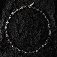 Load image into Gallery viewer, CHAIN THORN PEARL NECKLACE
