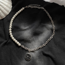 Load image into Gallery viewer, PENDANT HALF PEARL CHAIN NECKLACE
