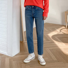 Load image into Gallery viewer, RT No. 2562 SLIM ANKLE DENIM JEANS
