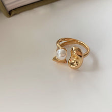 Load image into Gallery viewer, Adele Chic Pearl Gold Ring
