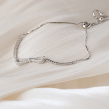 Load image into Gallery viewer, The Zoey Bow Knot Bracelet
