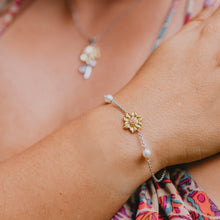 Load image into Gallery viewer, Blooming Sunflower Bracelet
