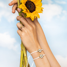 Load image into Gallery viewer, Matching Daisies Bracelet Set
