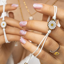 Load image into Gallery viewer, Matching Daisies Bracelet Set
